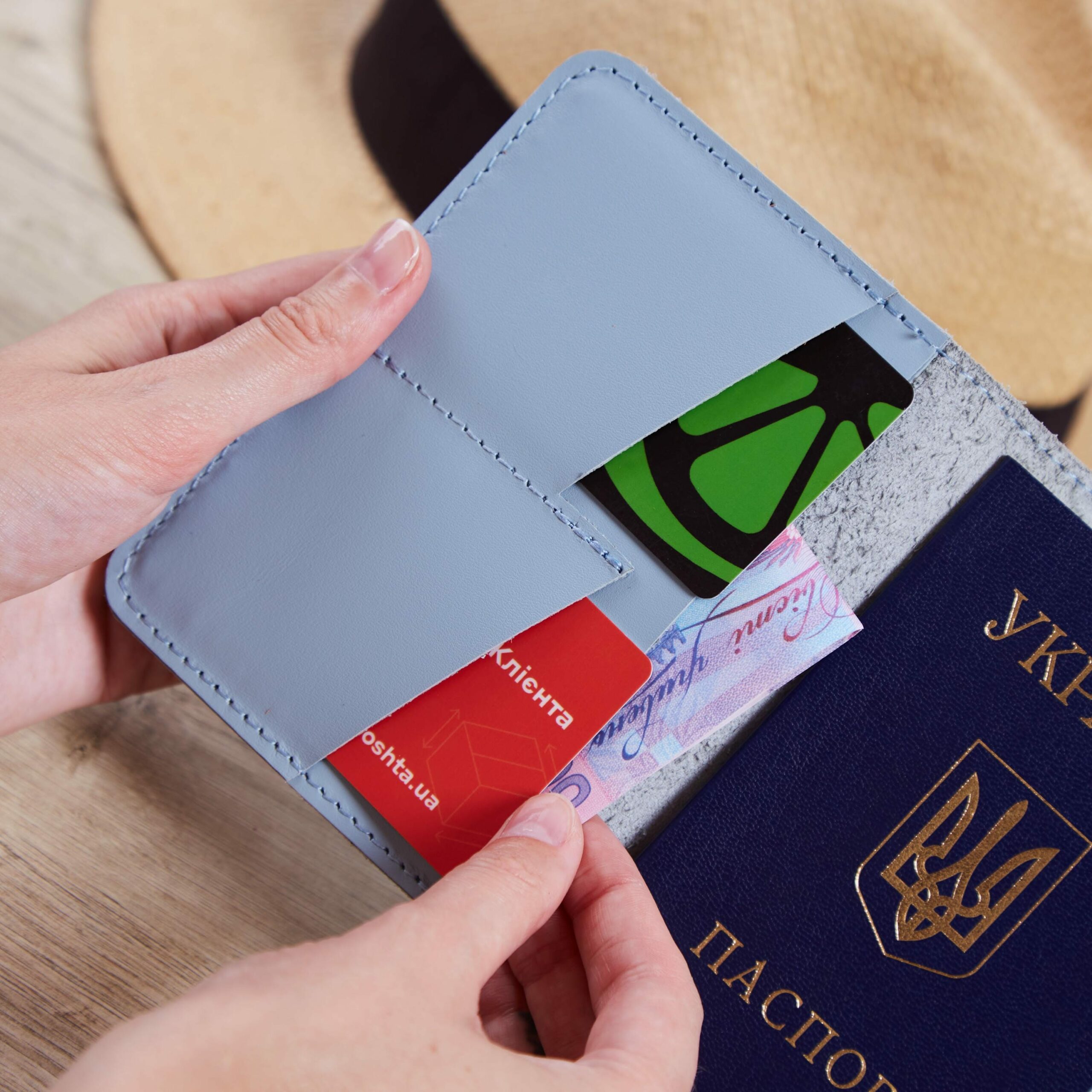 Leather Passport Holder with AirTag Slot, Wholesale Passport Sleeve, Personalized Leather Passport Case, Travel Gift for Colleagues Leather Passport Holder with AirTag Slot, Wholesale Passport Sleeve, Personalized Leather Passport Case, Travel Gift for Colleagues